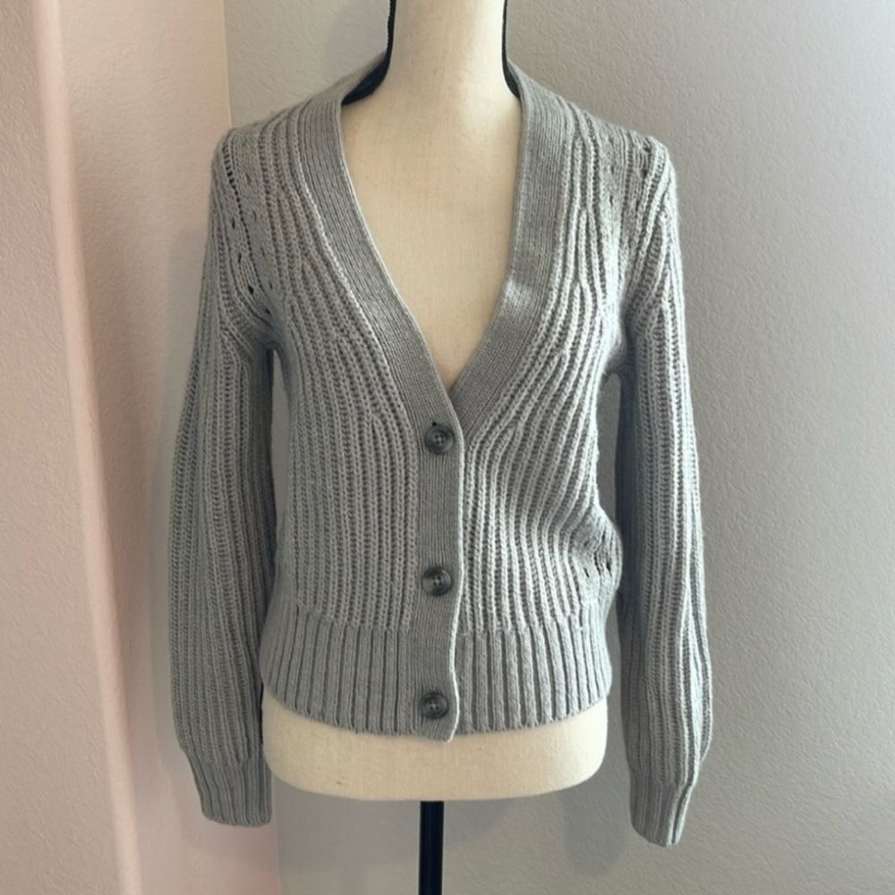 Gap Gray Cardigan Size XS